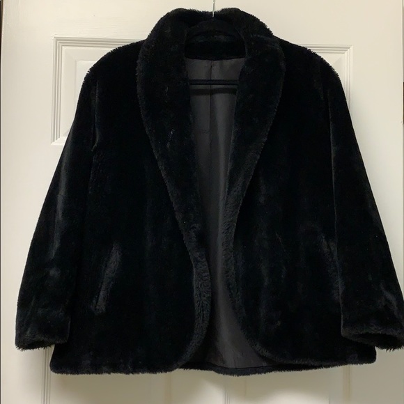 Borgana Deluxe | Jackets & Coats | Borgana Deluxe Vintage Faux Fur Coat ...